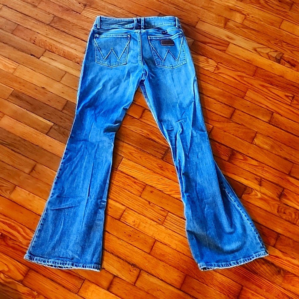 Wrangler Flared Jeans Size 9x34